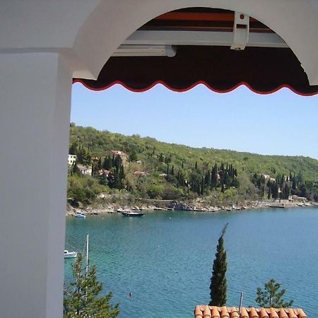 Omišalj Vila Jadranka Apartments And Rooms المظهر الخارجي الصورة